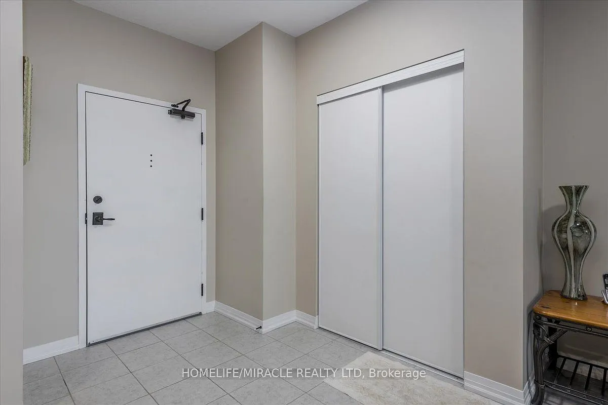1 bed, $2,000 — Photo 4