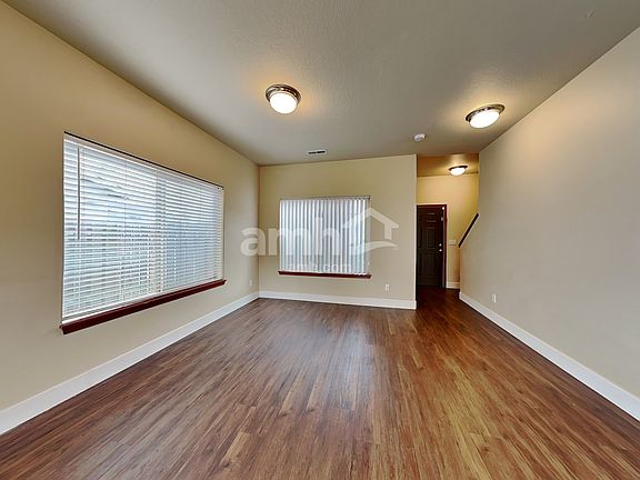 5th image of 1115 SE Rollins Ave
