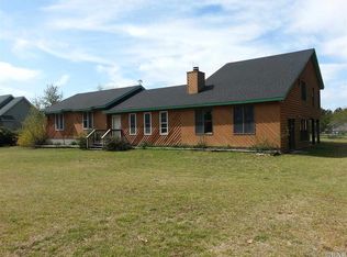 312 N Spot Rd, Powells Point, NC 27966