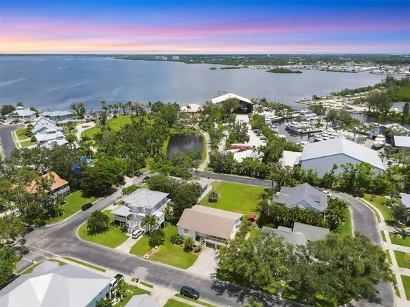 1408 43rd Avenue Dr W, Palmetto, FL 34221