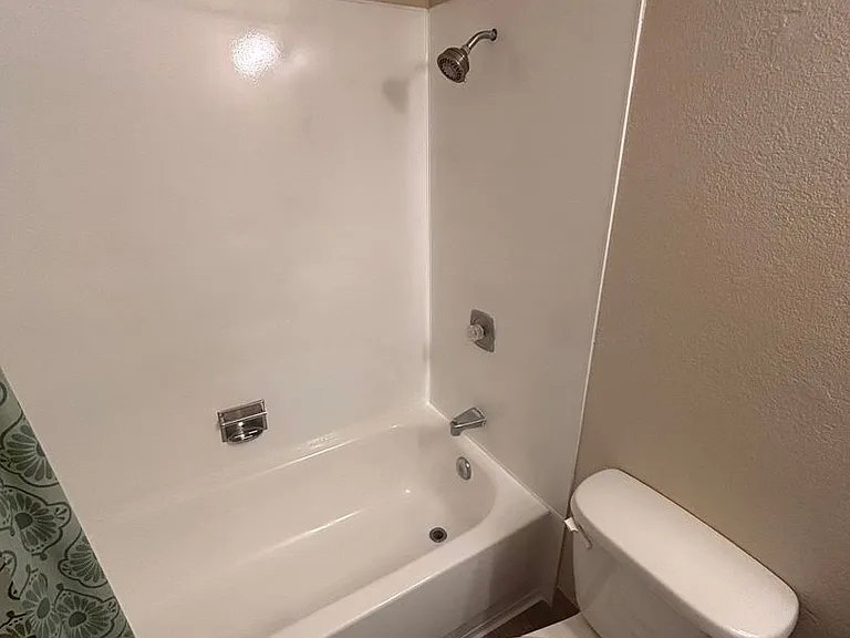 Park Place Apartments, Where Modern Comforts and Charm Meet! — Photo 27