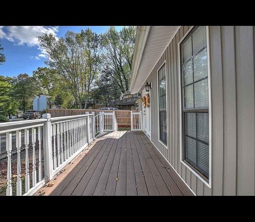 1st image of 1840 Todd Dr