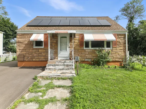 34 Gilbert Avenue, Bloomfield, CT 06002