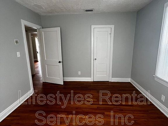 2nd image of 570 Chestnut Dr