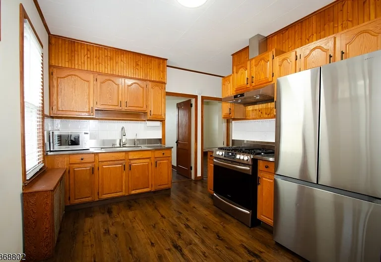 74 Harrison Pl #2 — Photo 4