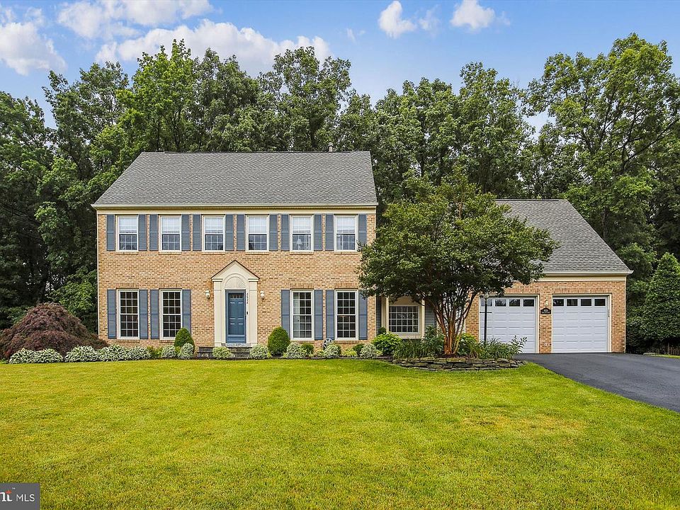 1st image of 8628 Chase Glen Cir