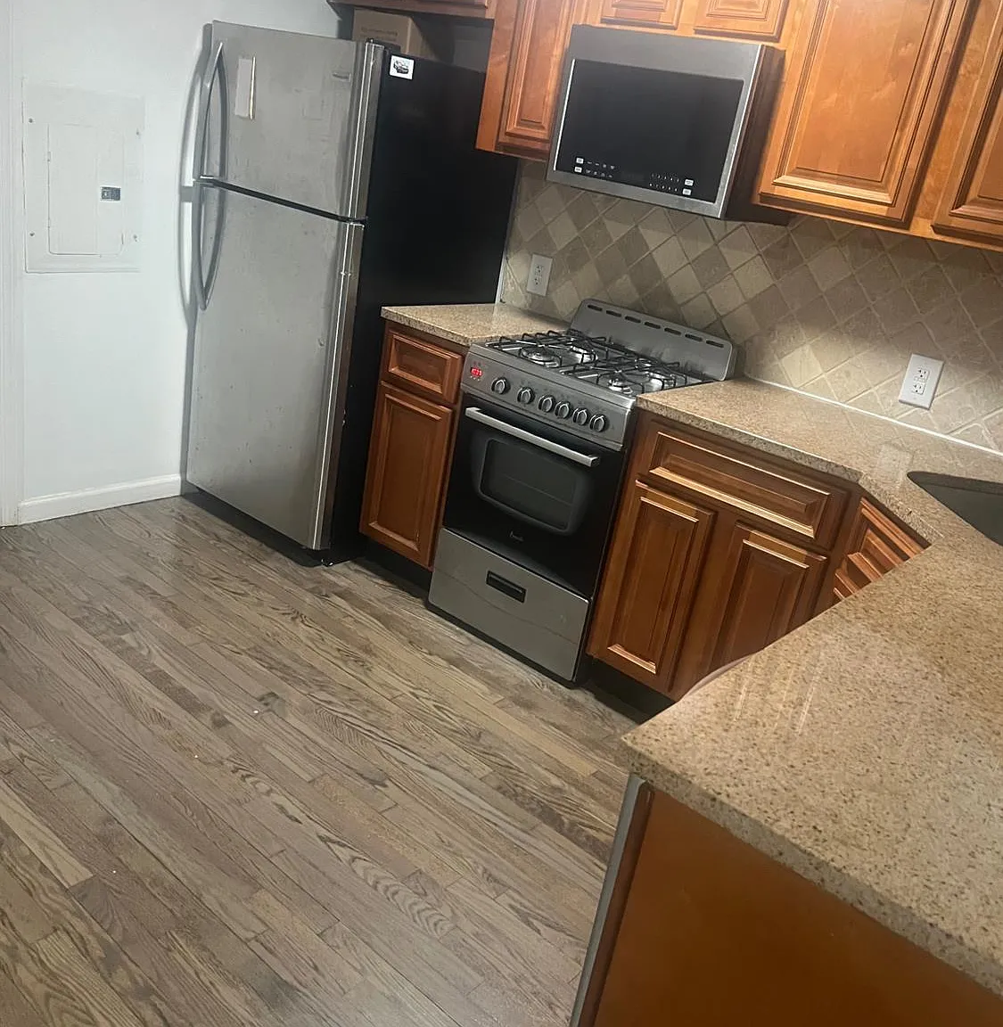 1 bed, 1.0 bath, 442 sqft, $5,000 — Photo 3