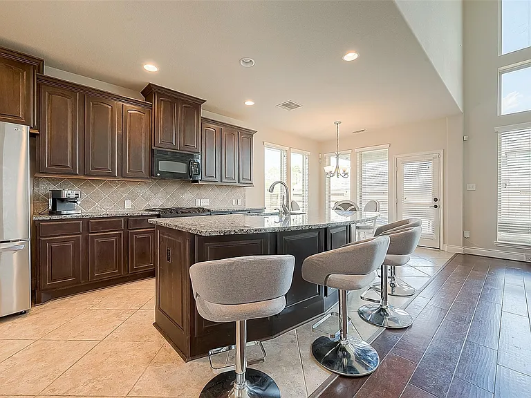 14113 Timber Bluff Dr — Photo 12