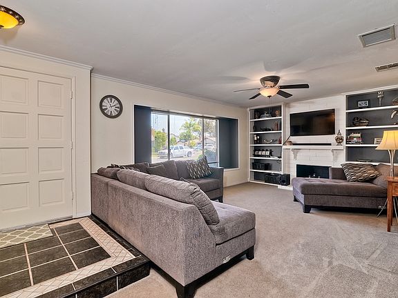 2nd image of 1415 Shadow Hills Dr