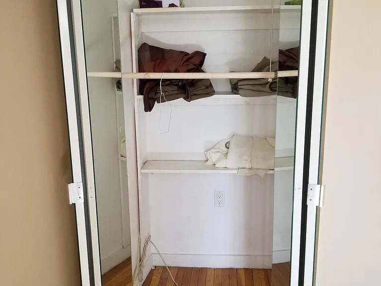 68 Preston St #4D — Photo 12