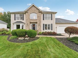 32487 Seneca Dr, Solon, OH 44139