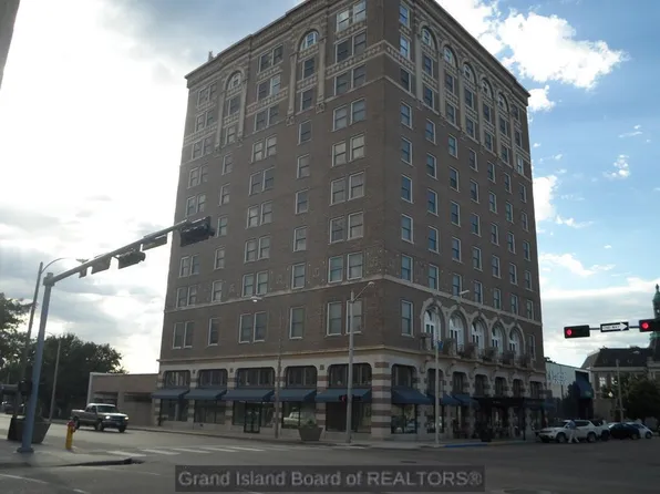 123 N Locust St APT 305, Grand Island, NE 68801