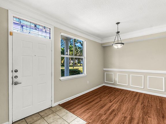 2nd image of 2058 Alta Meadows Lane #2511