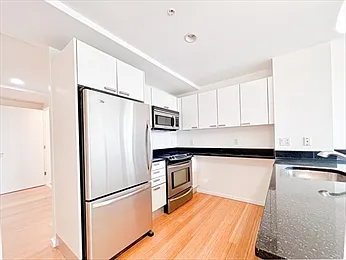 2 Earhart St #823 — Photo 1
