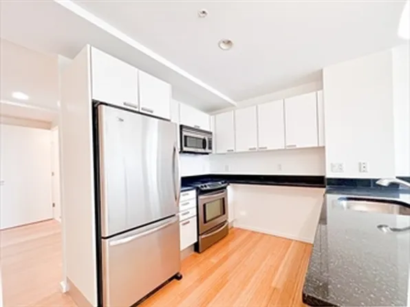 2 Earhart St, Cambridge, MA