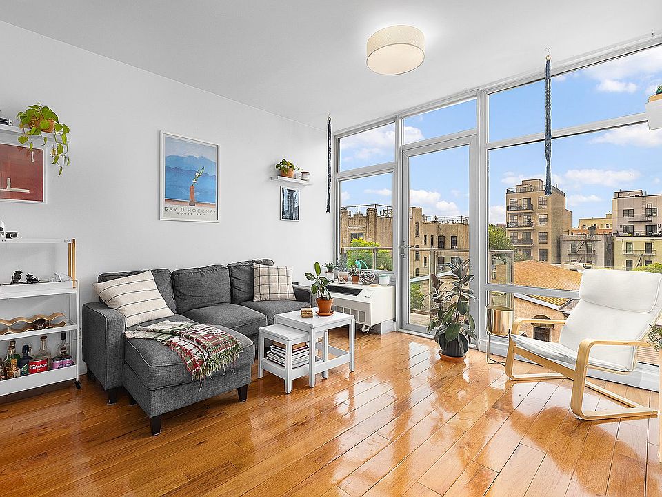 1st image of 765 Park Pl APT 4A