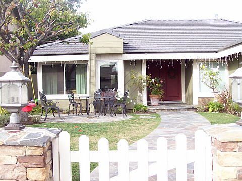 2nd image of 8581 Vogel Ave