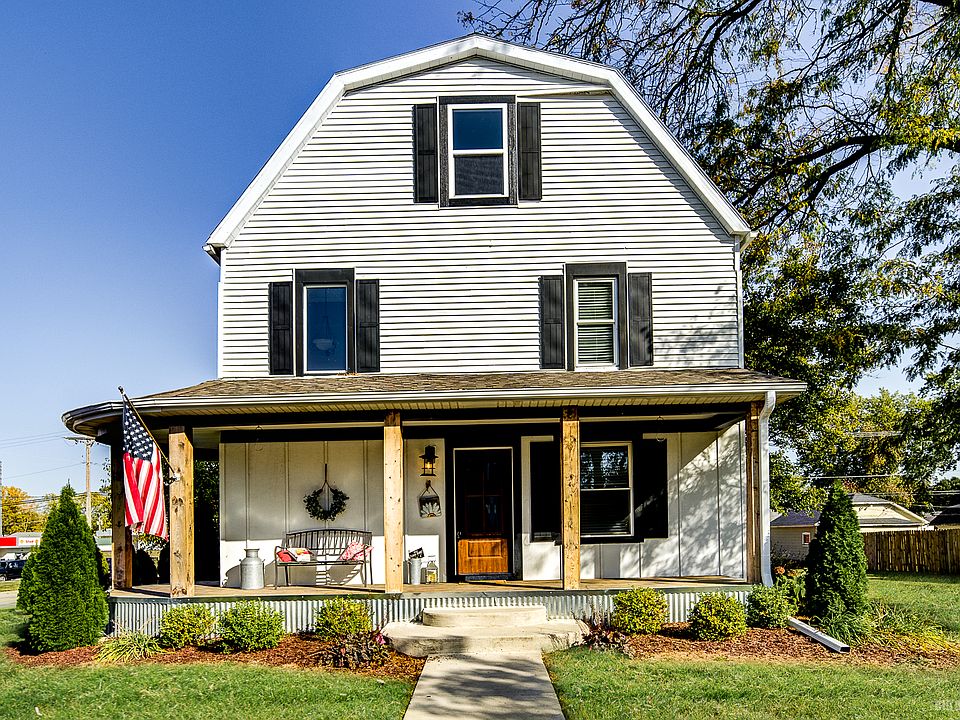 400 S Maple St, Grant Park, IL 60940 | Zillow