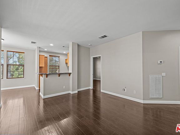 5th image of 24136 Victoria Ln Unit 23