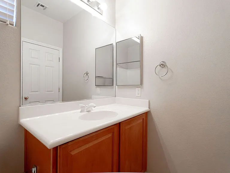 4433 Weitzman Pl — Photo 3