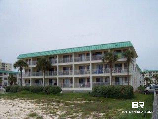 1st image of 400 Plantation Dr #2304