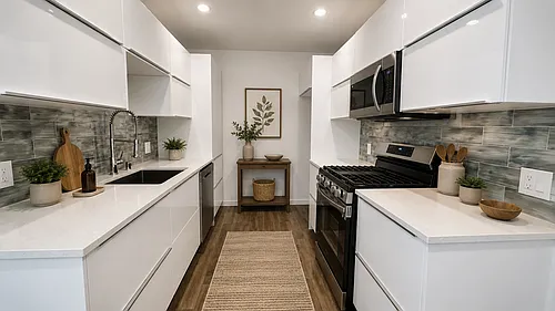 13440 Victory Blvd #9 Photo 1