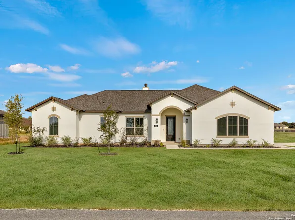 152 Pradera Ridge, Floresville, TX 78114