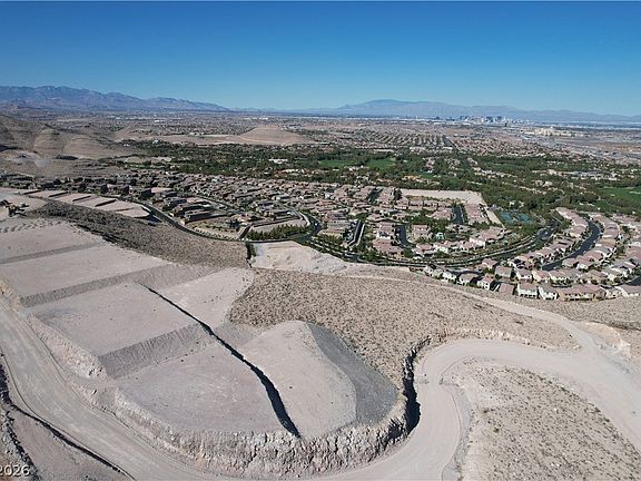 3rd image of 34 Mountain View Dr