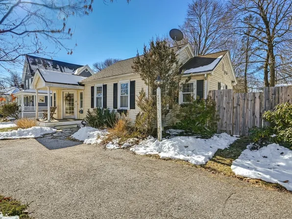 30 Grafton St, Shrewsbury, MA 01545