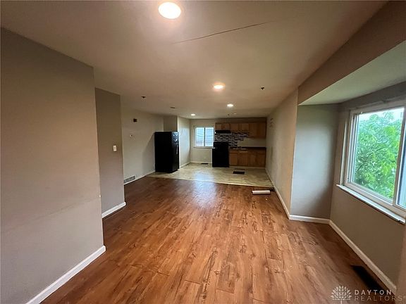 5th image of 7851 Glenorchard Dr