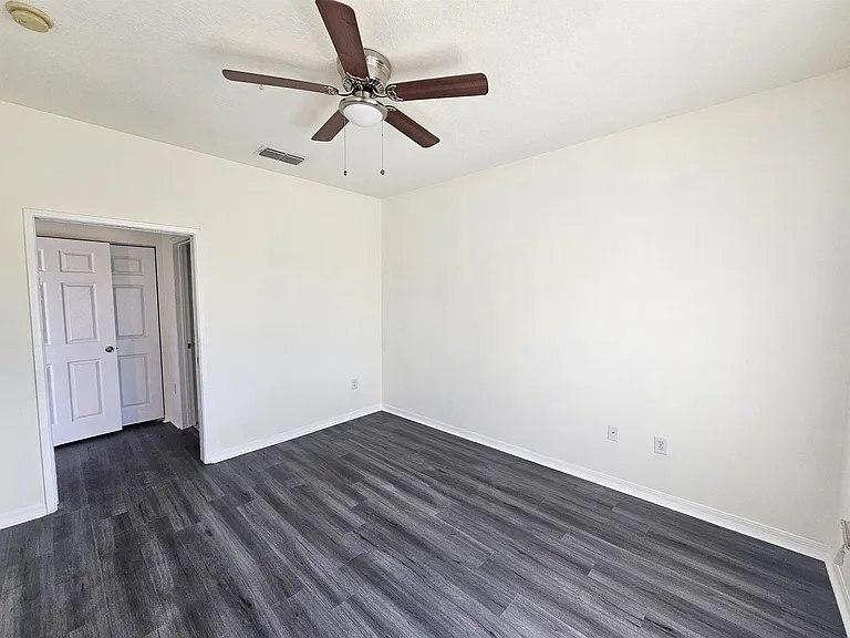 560 Florida Club Blvd #312 — Photo 5