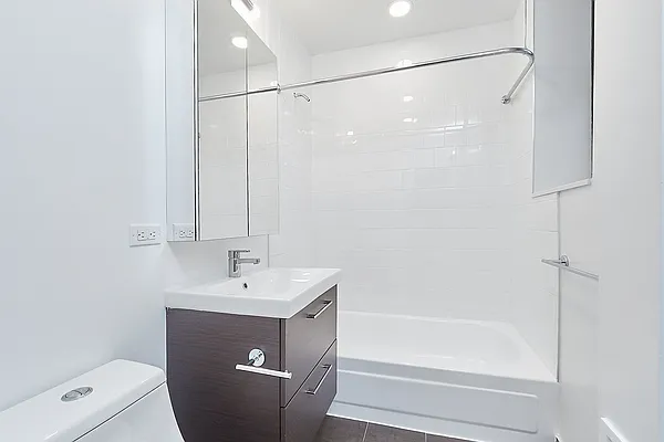 Rented by Keller Williams NYC | media 15