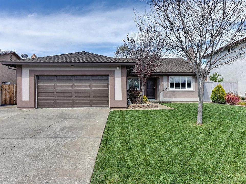 1st image of 3319 Scotland Dr