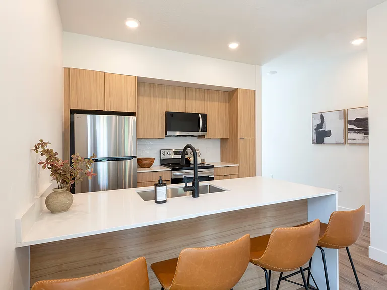 Park Place Townhomes — Photo 18