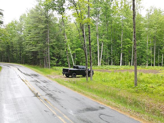 3rd image of Pinecrest Dr