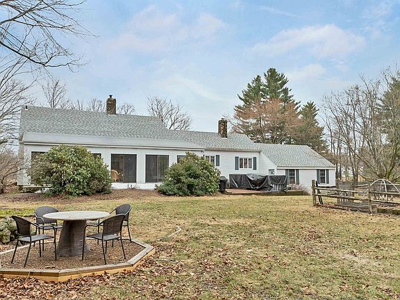 4th image of 189 Leavitt Road