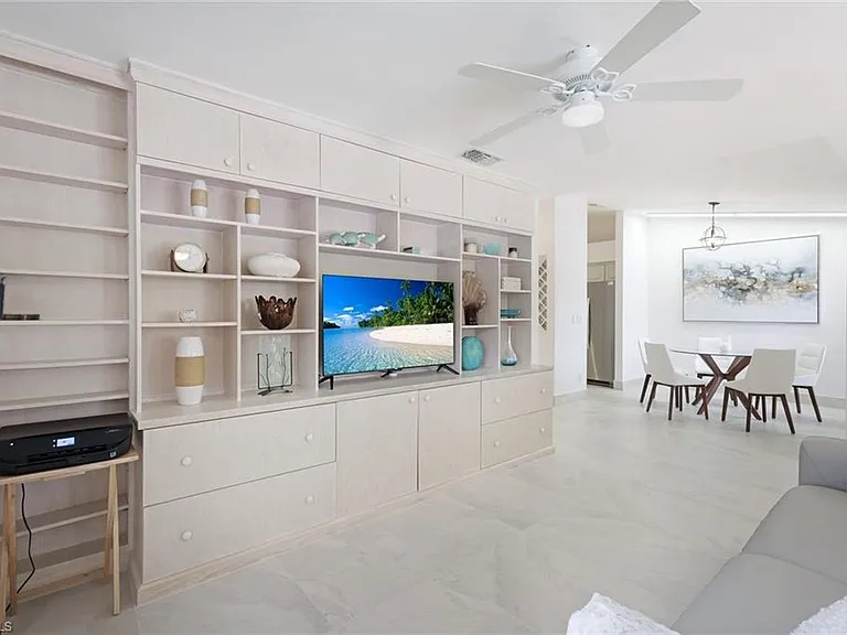 881 Gulf Pavilion Dr #201 — Photo 6