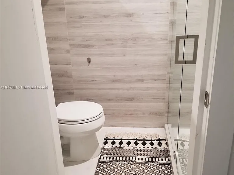 21216 Harbor Way #151-15 — Photo 9