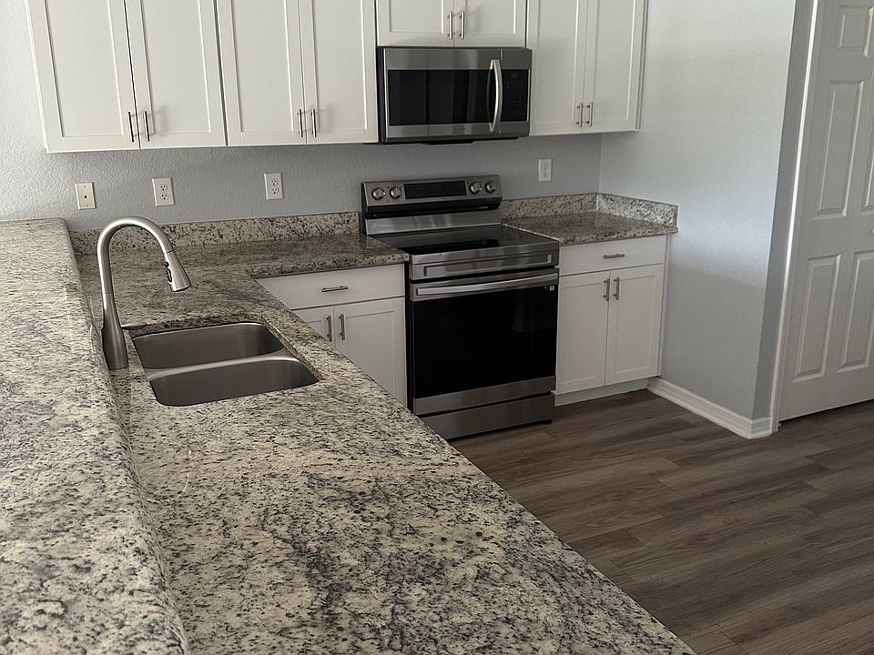 1st image of 2920 Fieldwood Cir