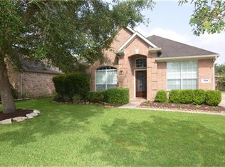 229 Rustic Oaks Dr, League City, TX 77573