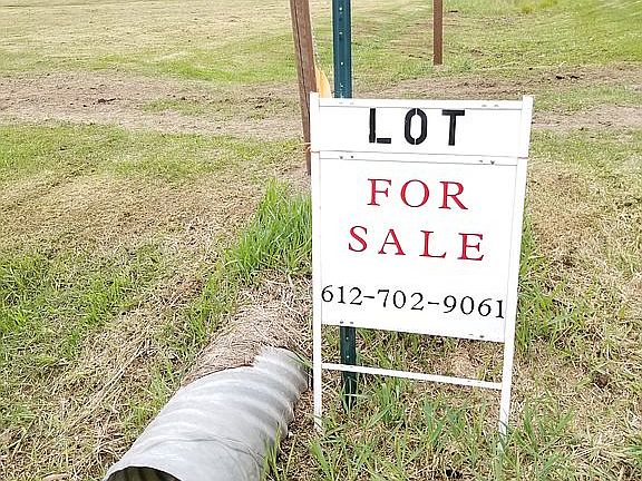 5th image of 26557 Lakeview Dr