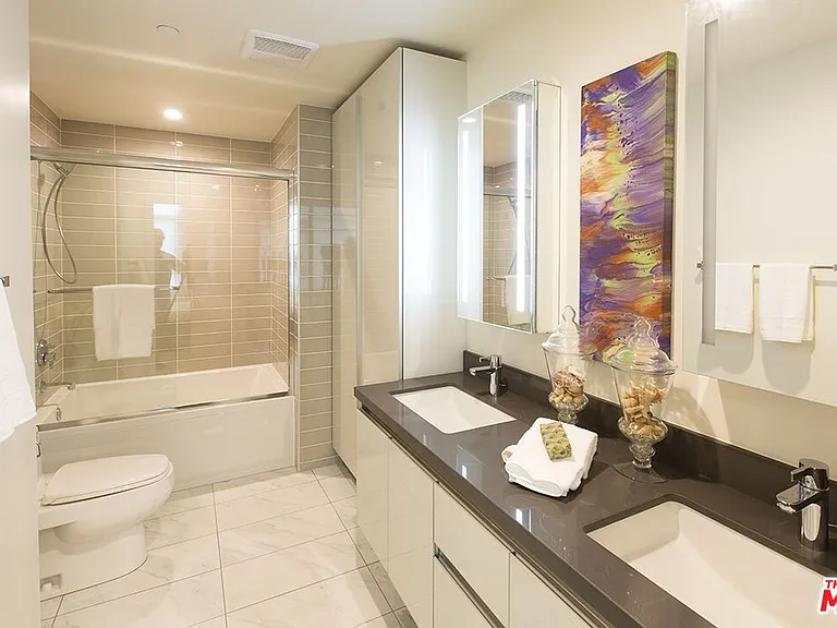 938 S Orange Grove Ave #405 — Photo 24