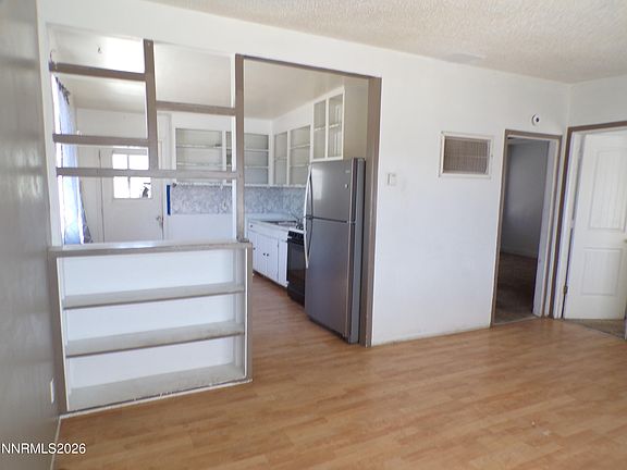 4th image of 113 I St
