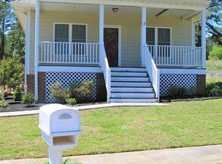 32 Silver Trail Cir, Lawrenceville, VA 23868