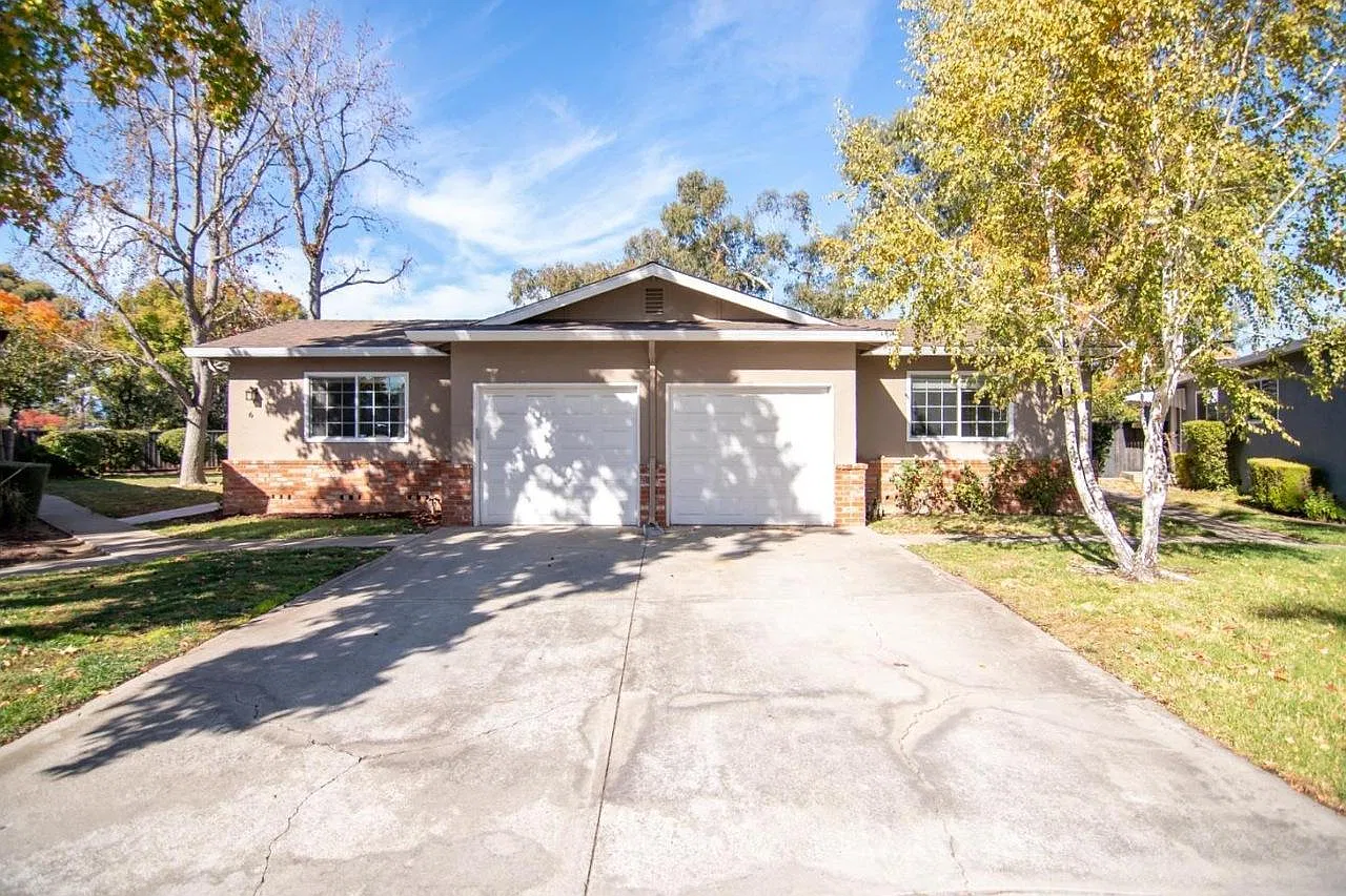 114 Dardanelli Ln — Photo 1