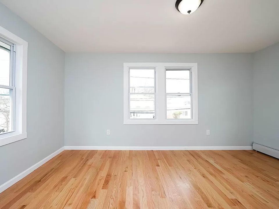 2nd image of 9618 Avenue N N Floor 1