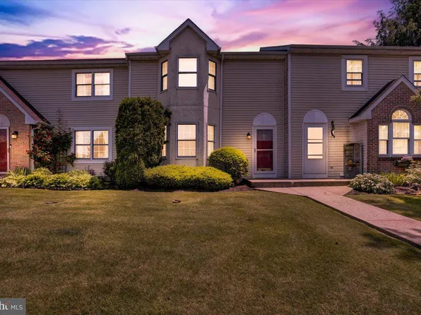 15-2 Cranberry Rdg, Reading, PA 19606