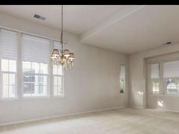4th image of 228 Upton Pyne Dr