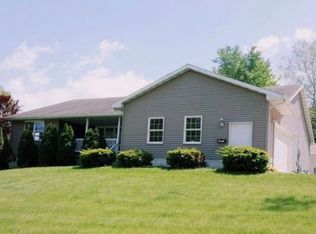 5075 E Melwood Ave, Decatur, IL 62521