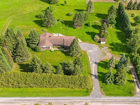2772 Harbison Rd, Ottawa, ON K0A 2Z0